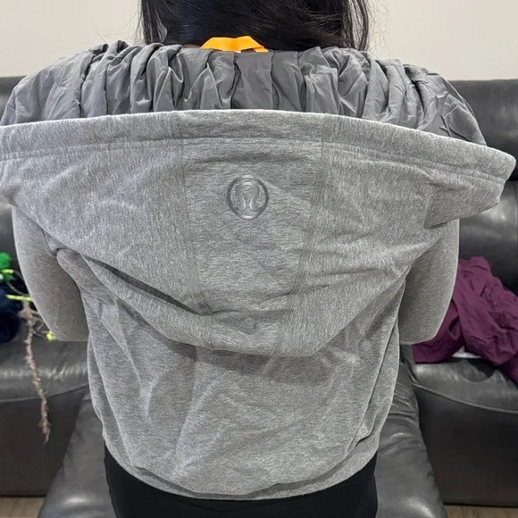 Lululemon Hoodie mesh lined hoodie - Picture 4 of 5